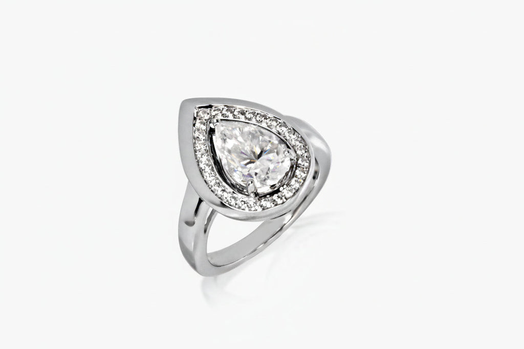 Impimo 3 CT Moissanite Pear Cut Ring