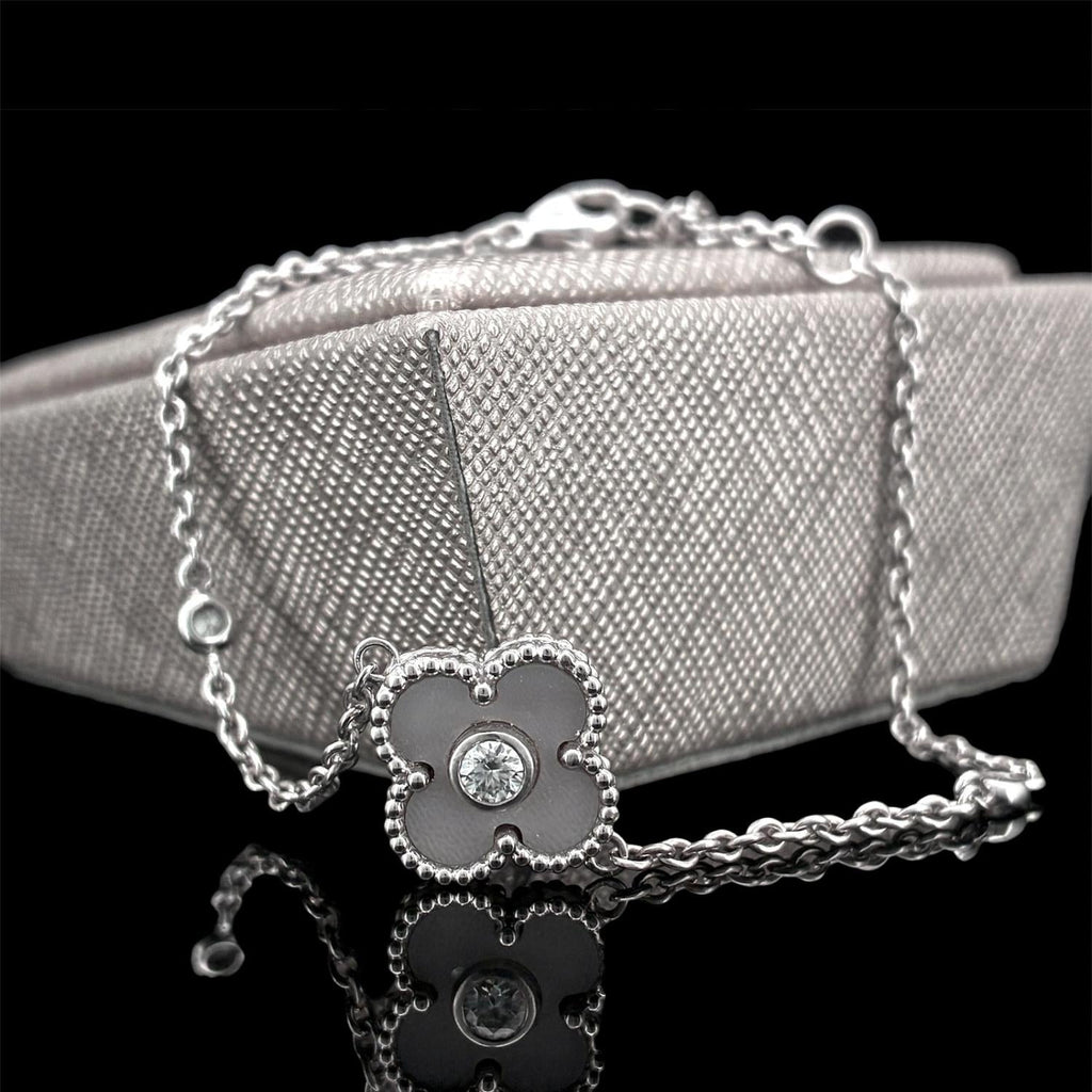 Impimo pink mother of pearl and moissanite four-leaf clover bracelet – alternate view