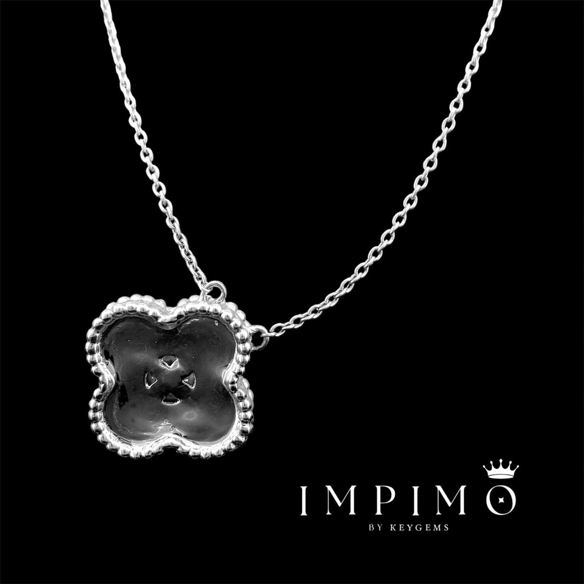 Impimo pink mother of pearl and moissanite four-leaf clover pendant – alternate view
