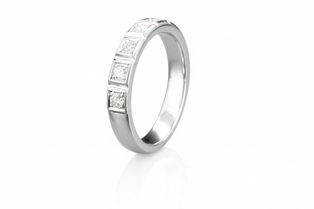 Impimo 0.4 CT Lab-Grown Diamond Round Cut Ring