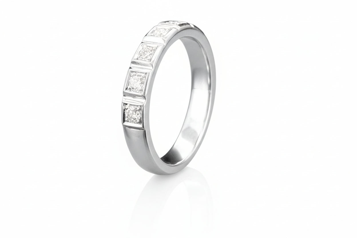 Impimo 0.4 CT Lab-Grown Diamond Round Cut Ring