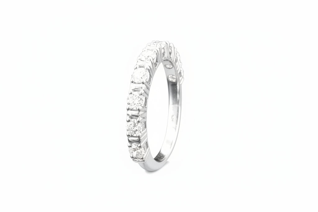 Impimo 0.9 CT Lab-Grown Diamond Round Cut Ring