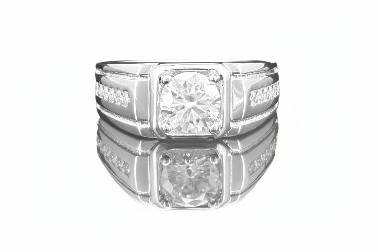 Impimo 1/2 CT Moissanite Round Cut Ring