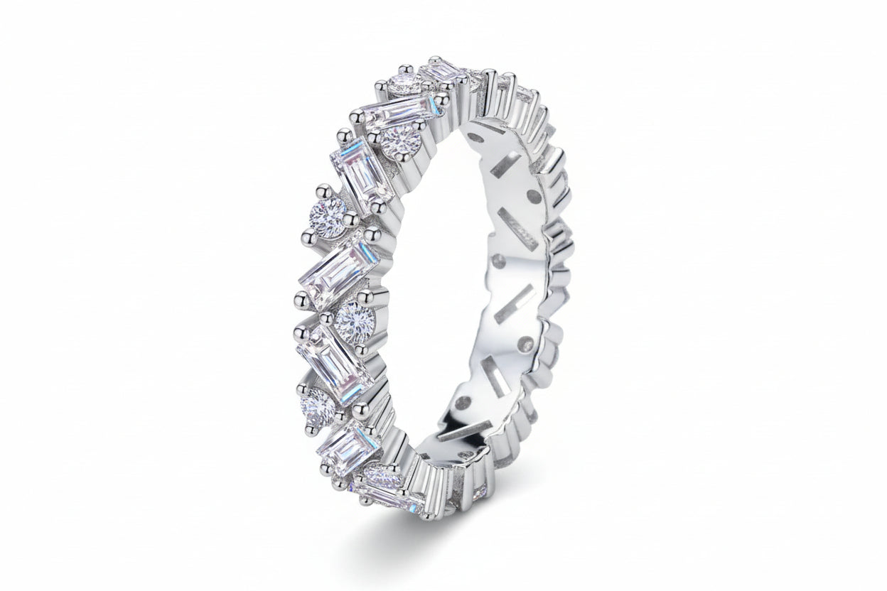 Impimo 2.5 CT Moissanite Emerald & Round Cut Ring