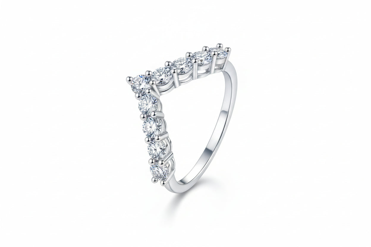 Impimo 0.9 CT (Total) Moissanite Round Cut Ring