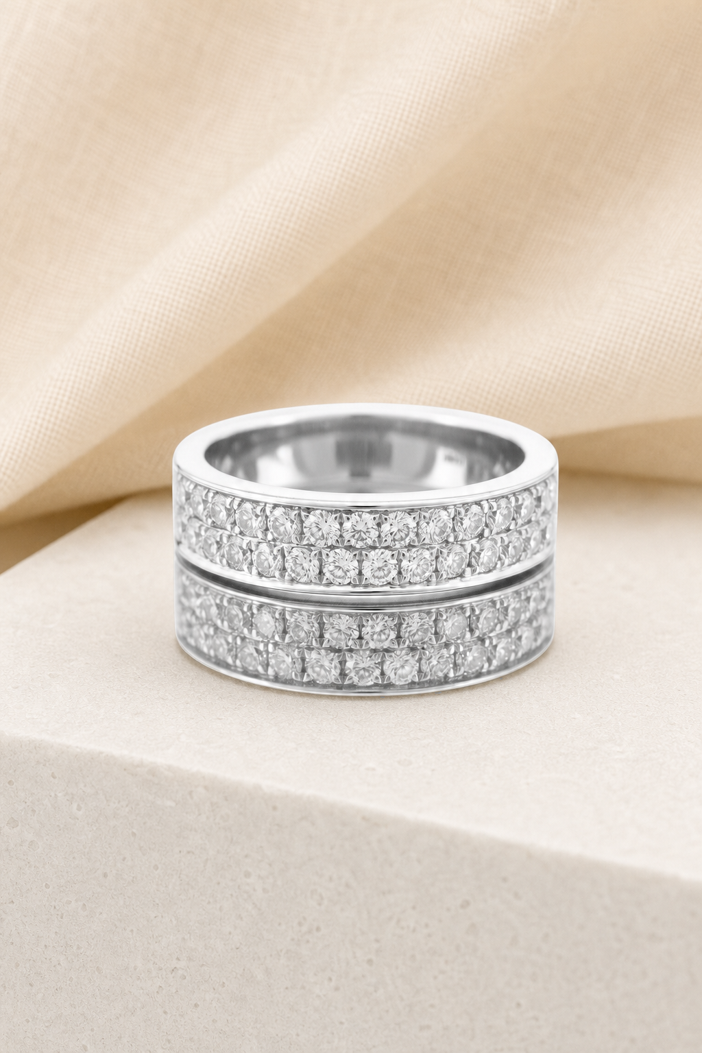 Impimo 0.9 CT Lab-Grown Diamond Round Cut Ring - Bubble Bezel Band - 925 Sterling Silver with 18K White Gold Plating | display view on ivory linen