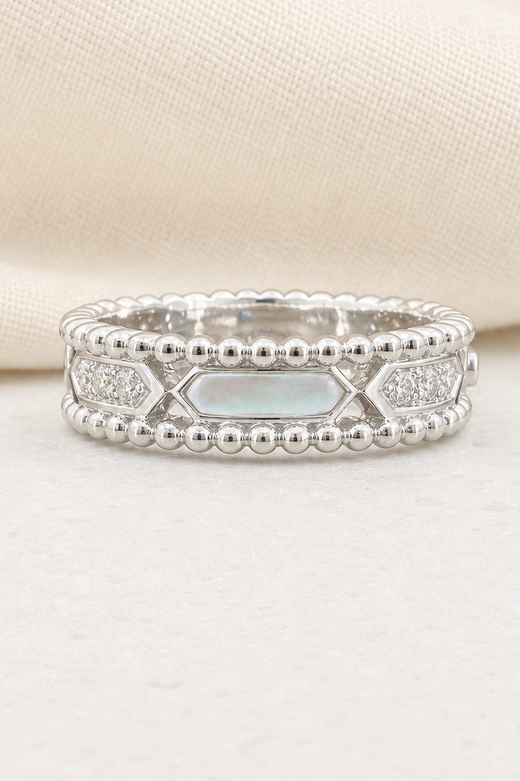 Impimo Moissanite & Mother-of-Pearl Vintage Beaded Ring - 925 Sterling Silver 18K White Gold | close-up detail of the setting