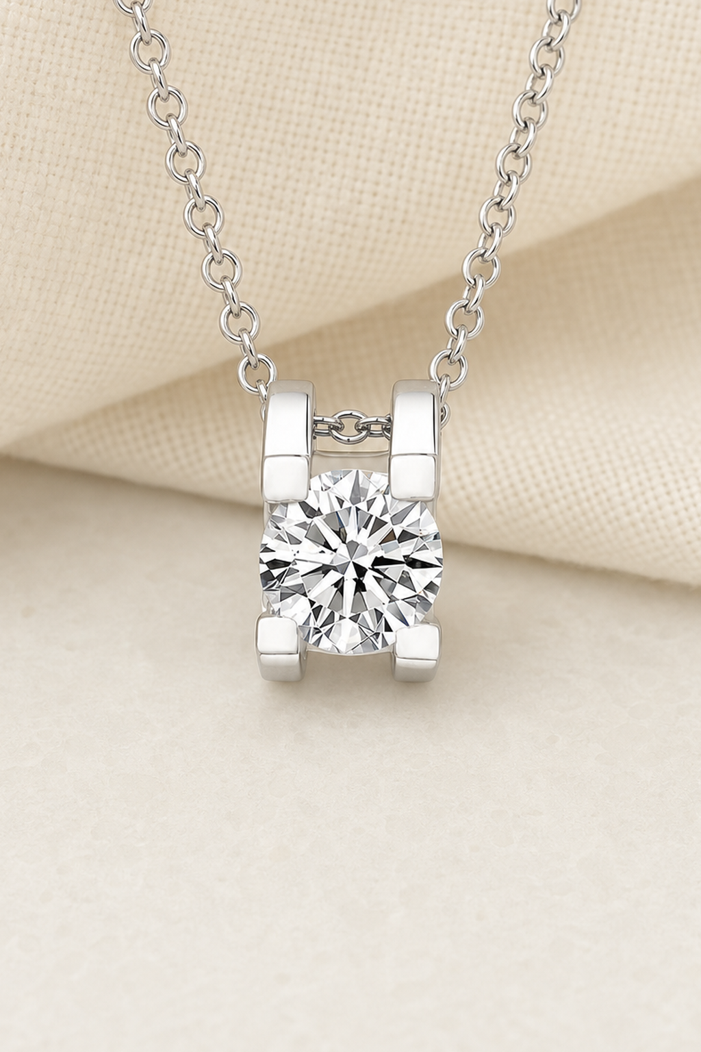 Impimo 1/2/3 CT Moissanite Round Cut Pendant - 925 Sterling Silver with 18K White Gold Plating | close-up detail of the setting