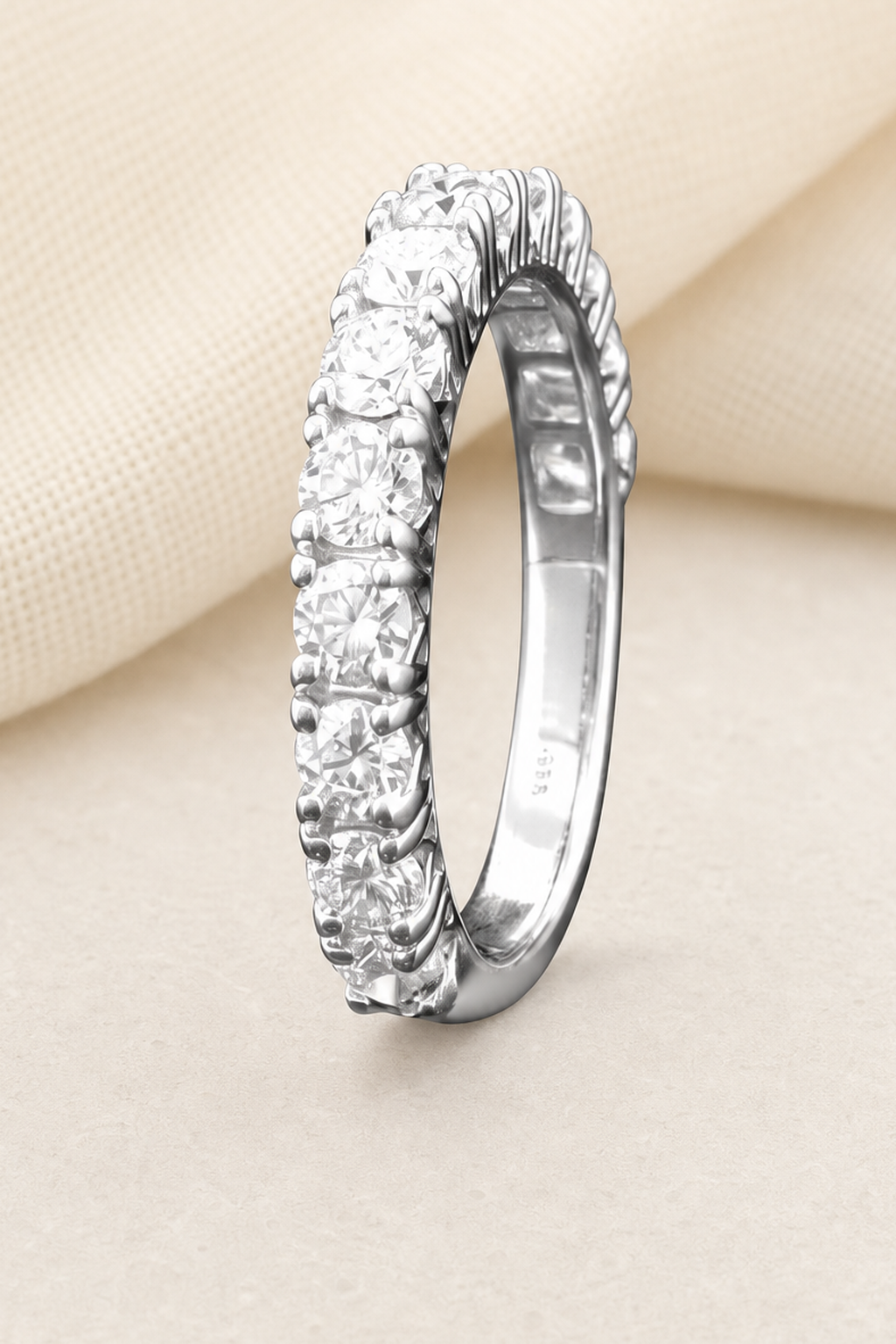 Impimo 1.3 CT Lab-Grown Diamond Round Cut Ring - 925 Sterling Silver with 18K White Gold Plating | close-up detail of the setting