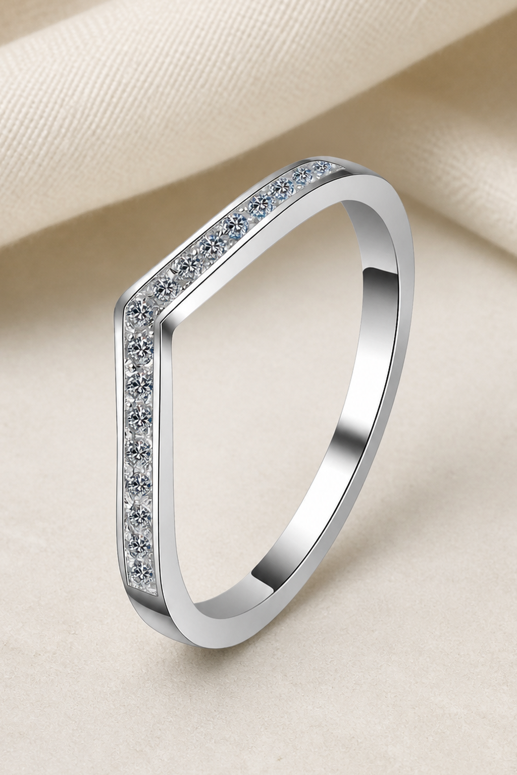 Impimo 0.15 CT Moissanite Round Cut Ring - 925 Sterling Silver with 18K White Gold Plating | close-up detail of the setting