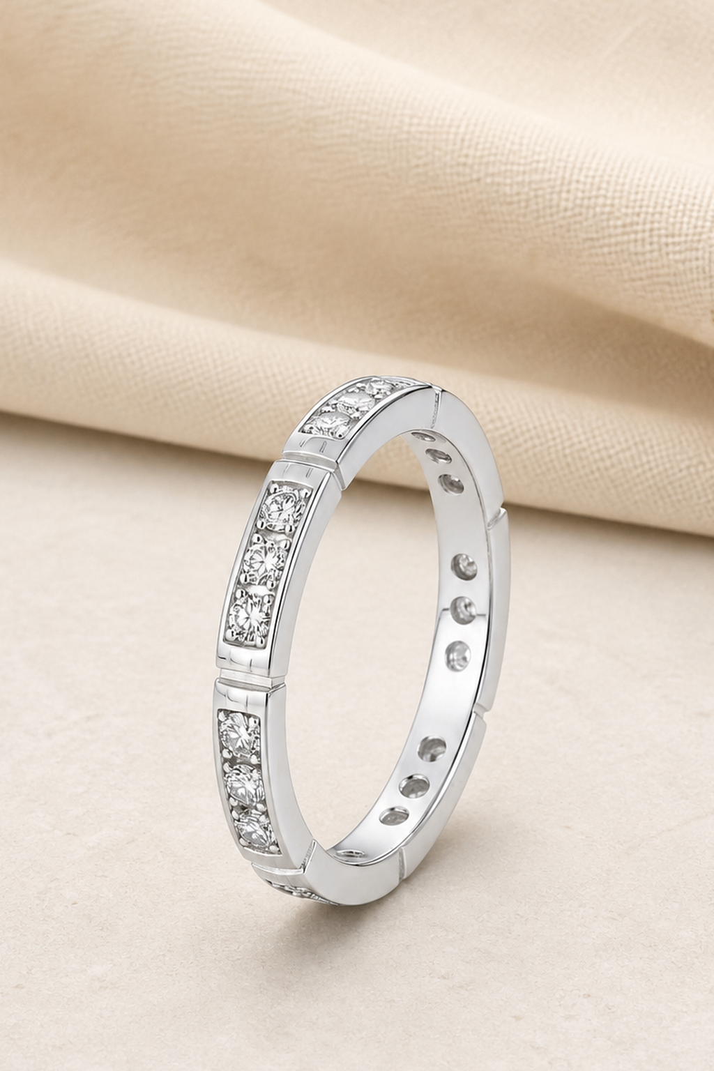 Impimo 0.55 CT Moissanite Round Cut Ring - 925 Sterling Silver with 18K White Gold Plating | close-up detail of the setting