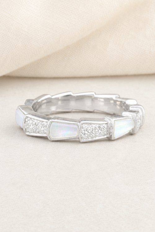 Impimo 0.35 CT Moissanite & Mother-of-Pearl Geometric Ring - 925 Sterling Silver 18K White Gold | close-up detail of the setting