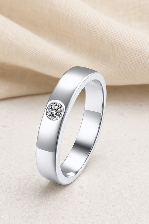 Impimo 0.3 CT Moissanite Round Cut Ring - 925 Sterling Silver with 18K White Gold Plating | close-up detail of the setting