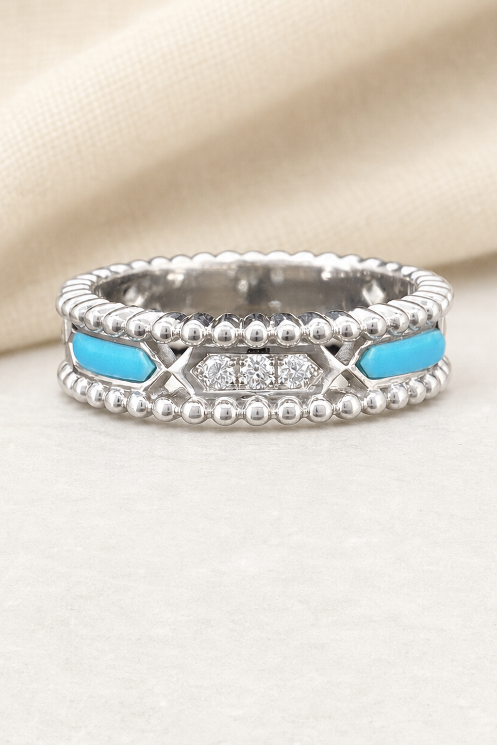Impimo Moissanite & Natural Turquoise Vintage Beaded Ring - 925 Sterling Silver 18K White Gold | close-up detail of the setting