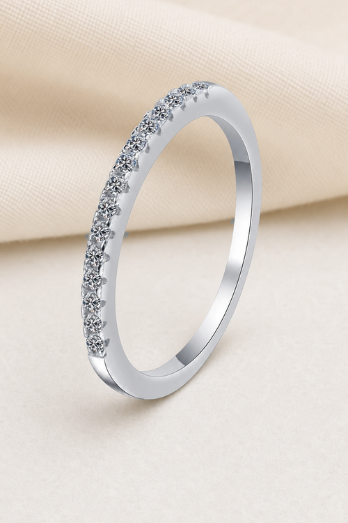 Impimo 0.25 CT Moissanite Round Cut Ring - 925 Sterling Silver with 18K White Gold Plating | close-up detail of the setting