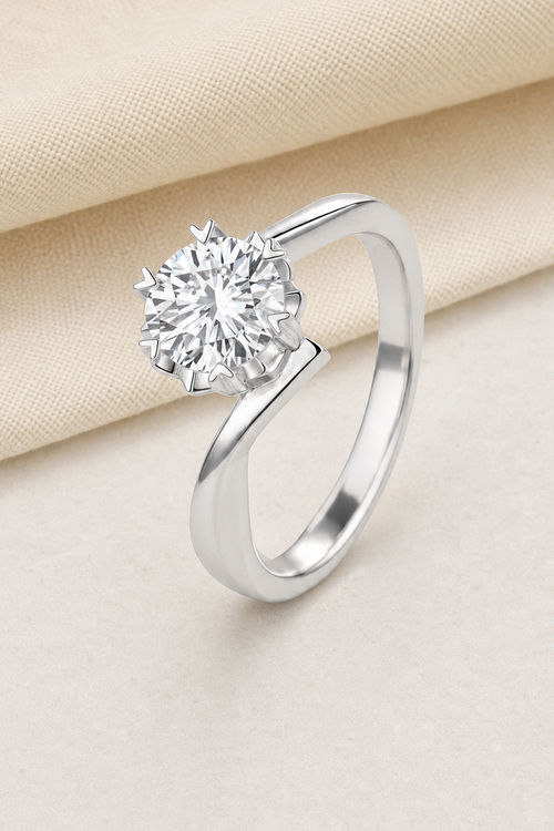 Impimo 0.5/1/2/3/5 CT Moissanite Round Cut Ring - 925 Sterling Silver with 18K White Gold Plating | close-up detail of the setting