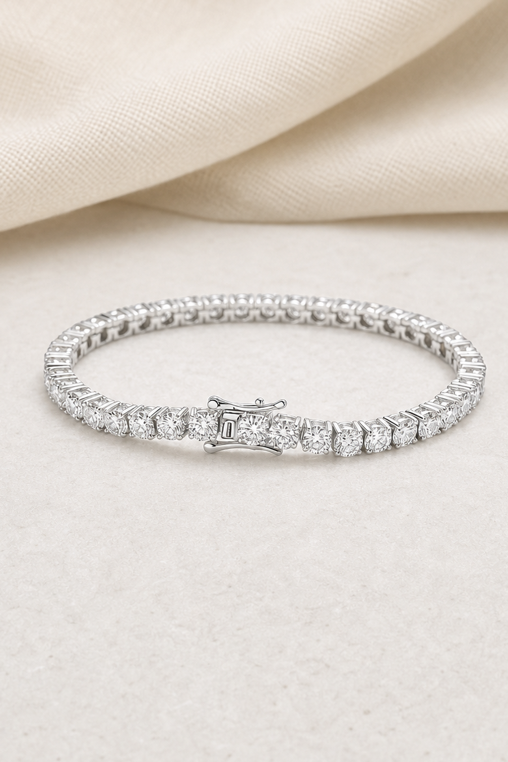 Impimo Moissanite Over 5 CT Round Cut Tennis Bracelet - 925 Sterling Silver (0.10 CT Per Stone) | close-up detail of the setting