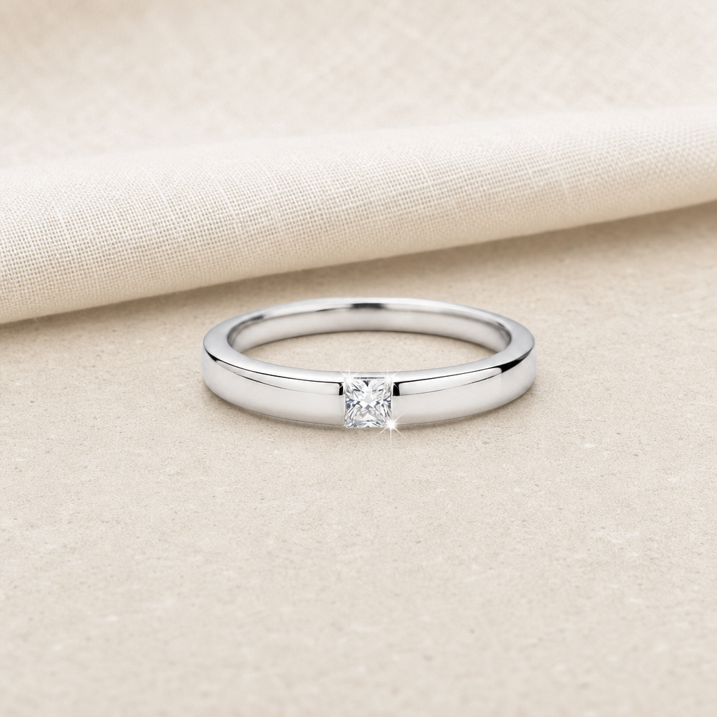 Impimo 0.3 CT Moissanite Princess Cut Ring - 925 Silver 18K Gold | additional view on ivory linen